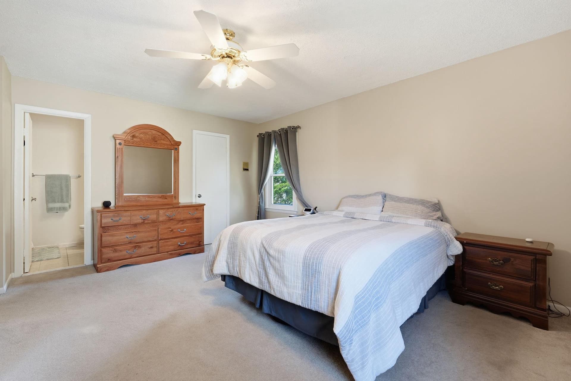 1630 Sadlers Wells Drive photo 32