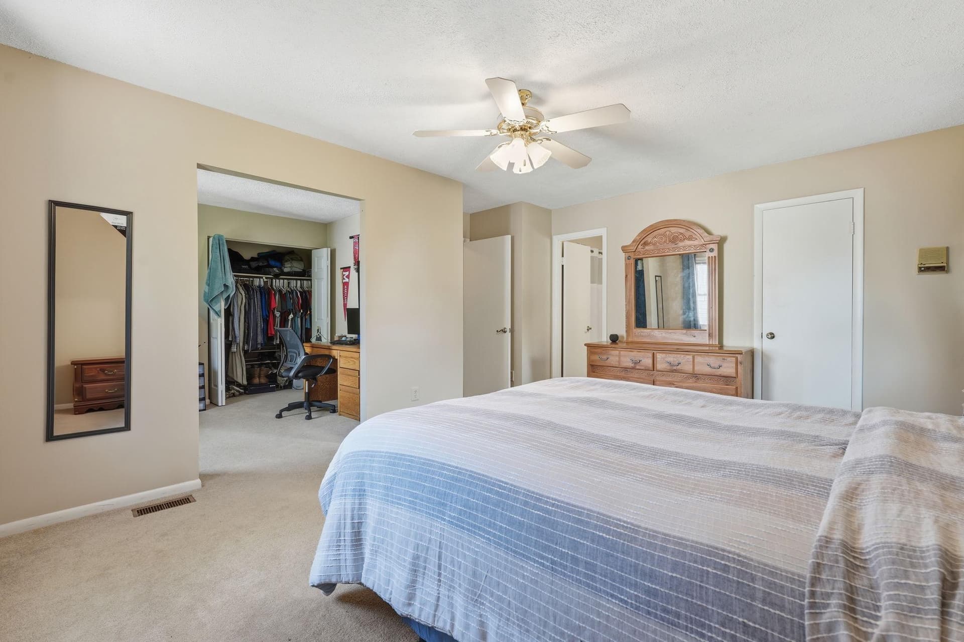 1630 Sadlers Wells Drive photo 33