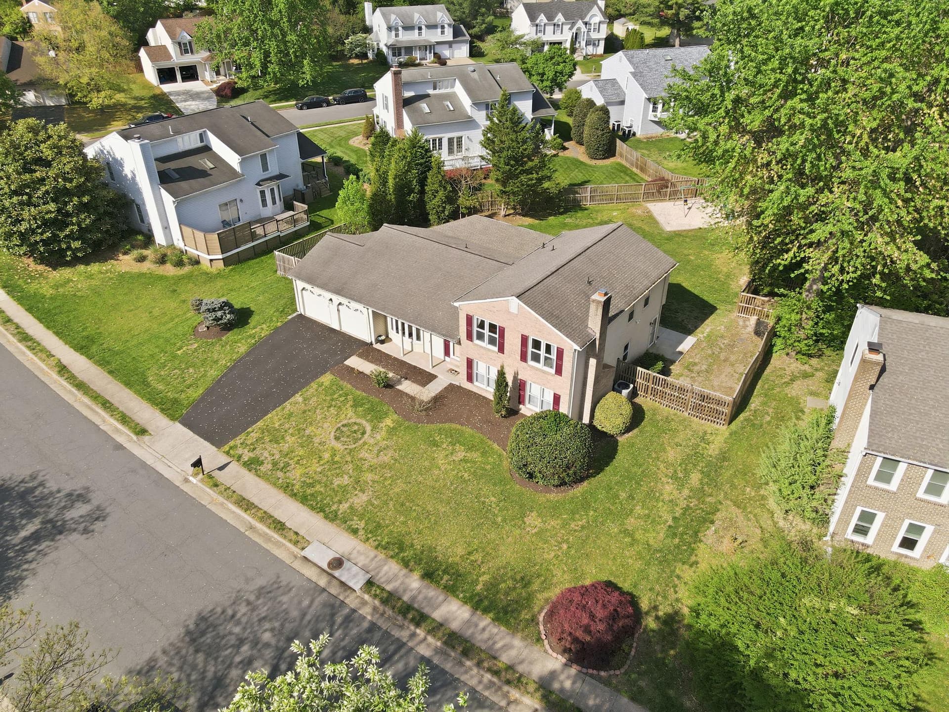 1630 Sadlers Wells Drive photo 55