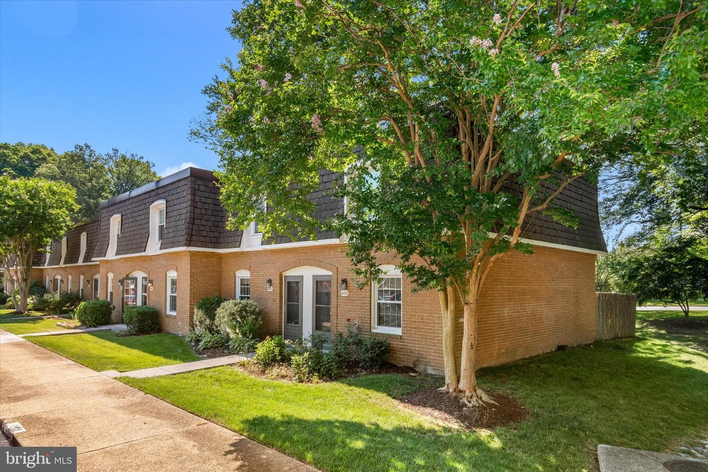 8123 Kingsway Ct # 268 photo 3