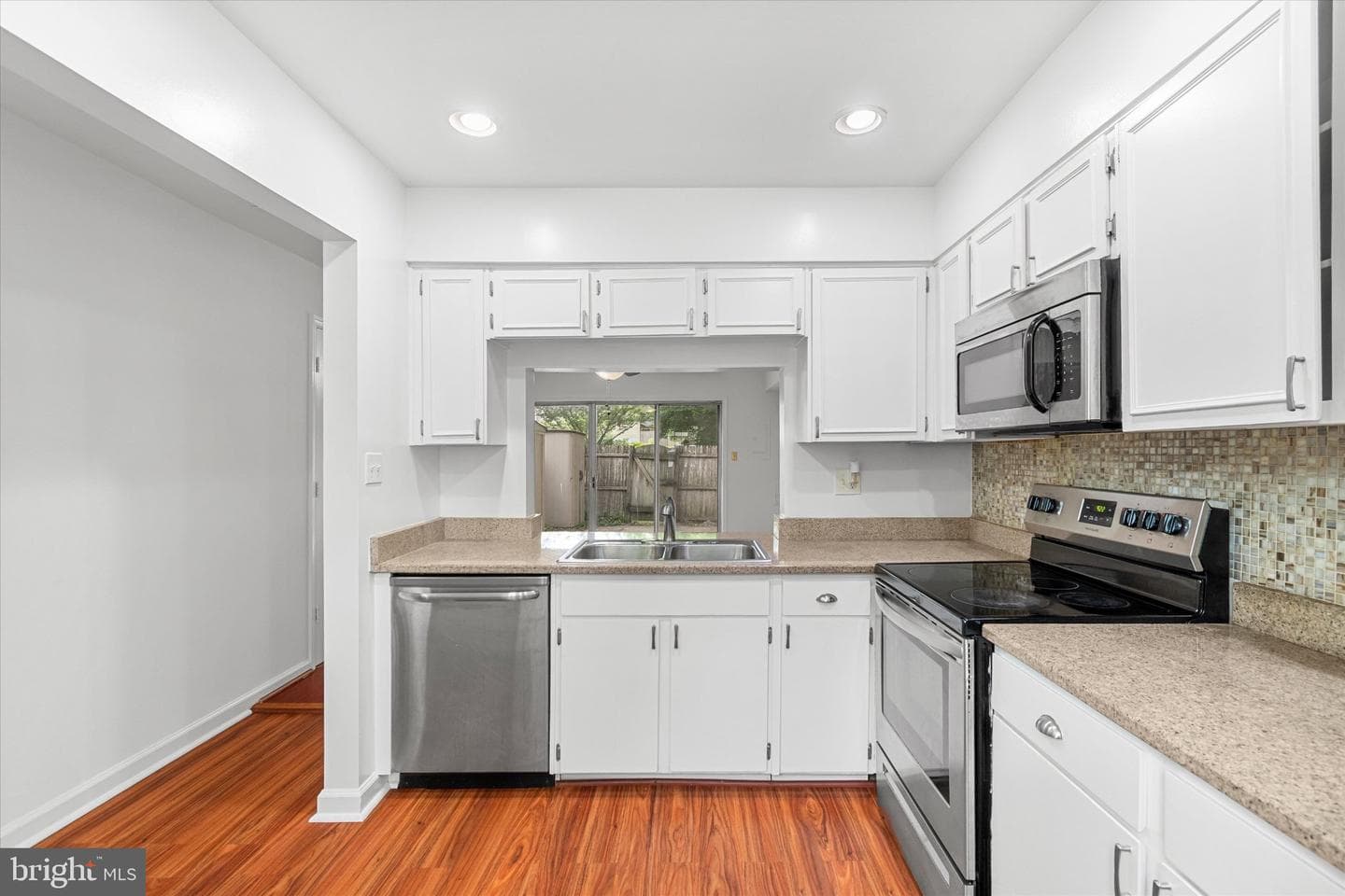 8123 Kingsway Ct # 268 photo 8