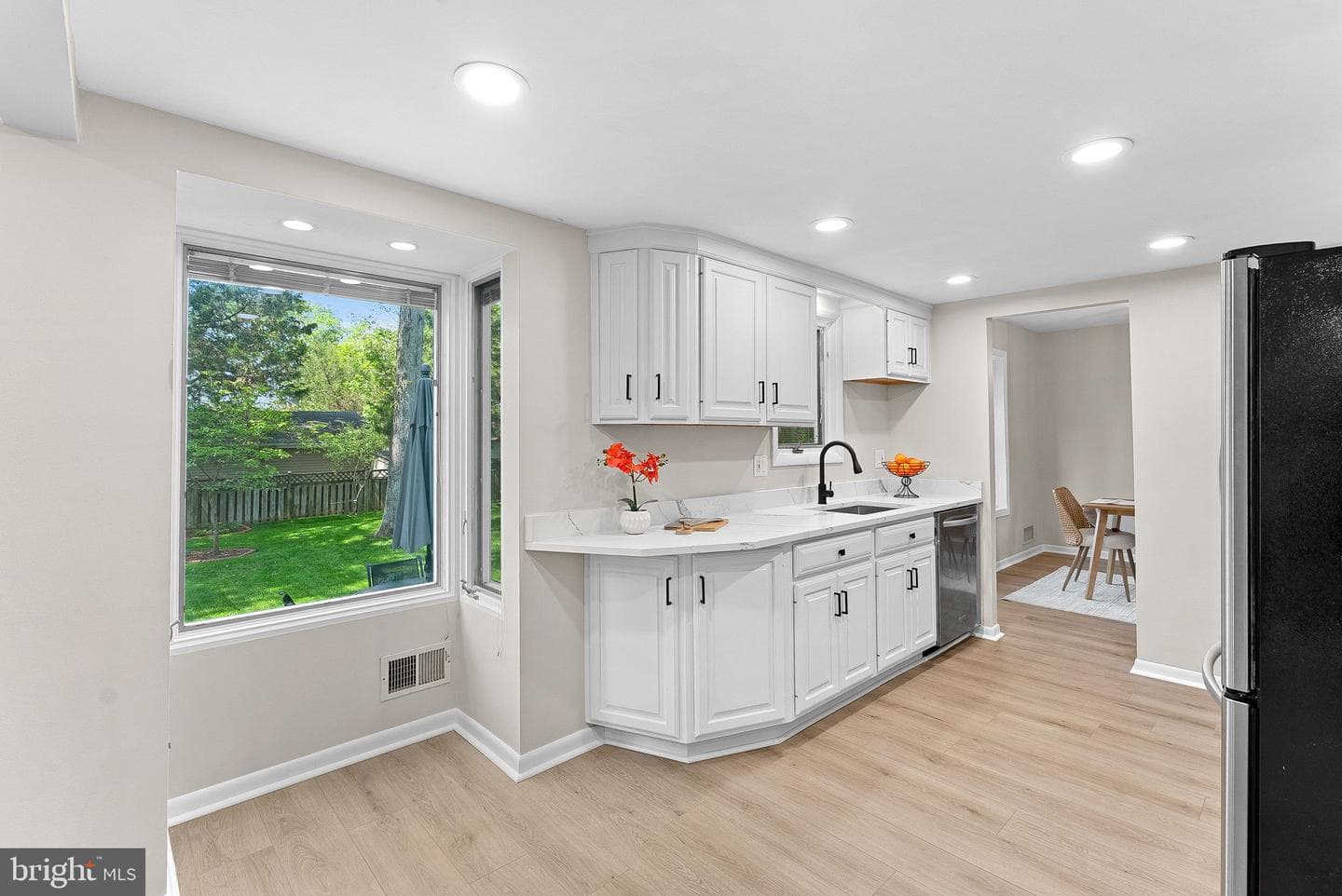 14810 Cranoke Street photo 24