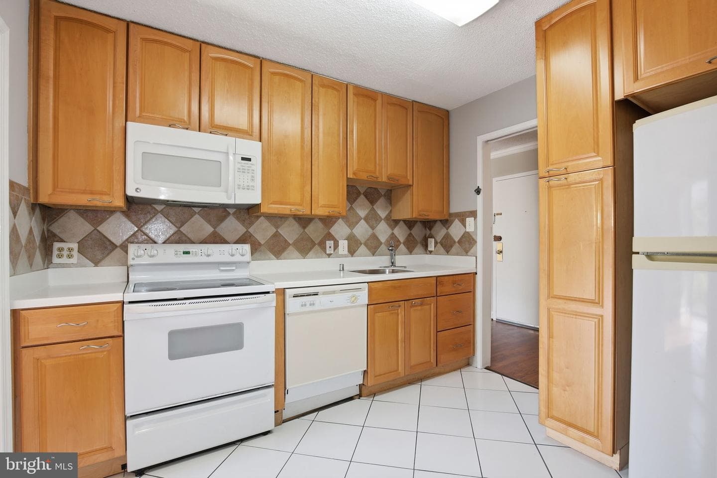 2300 Pimmit Drive #713 photo 4