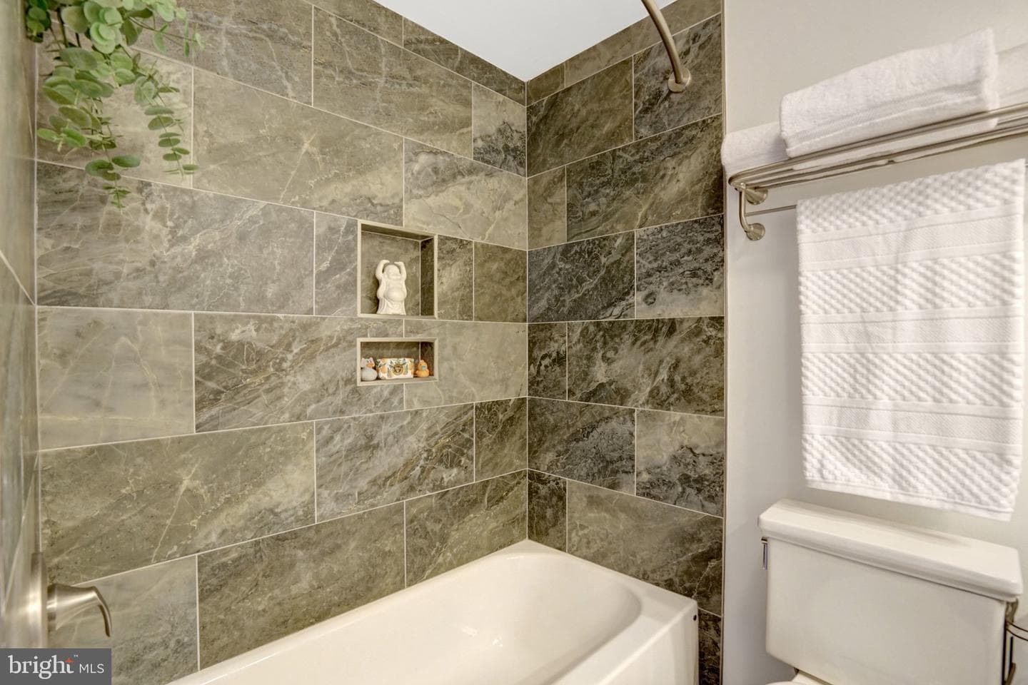7558 Wood Mist Lane photo 12
