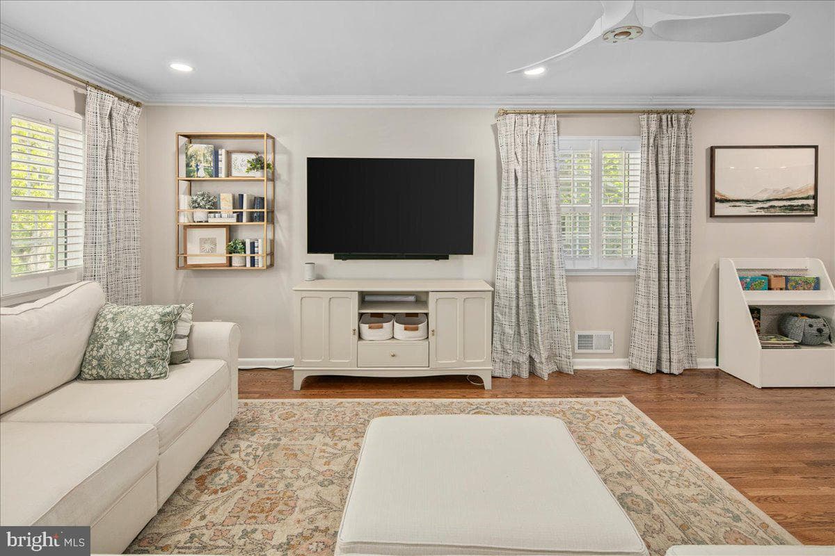 3115 Little Creek Lane photo 4