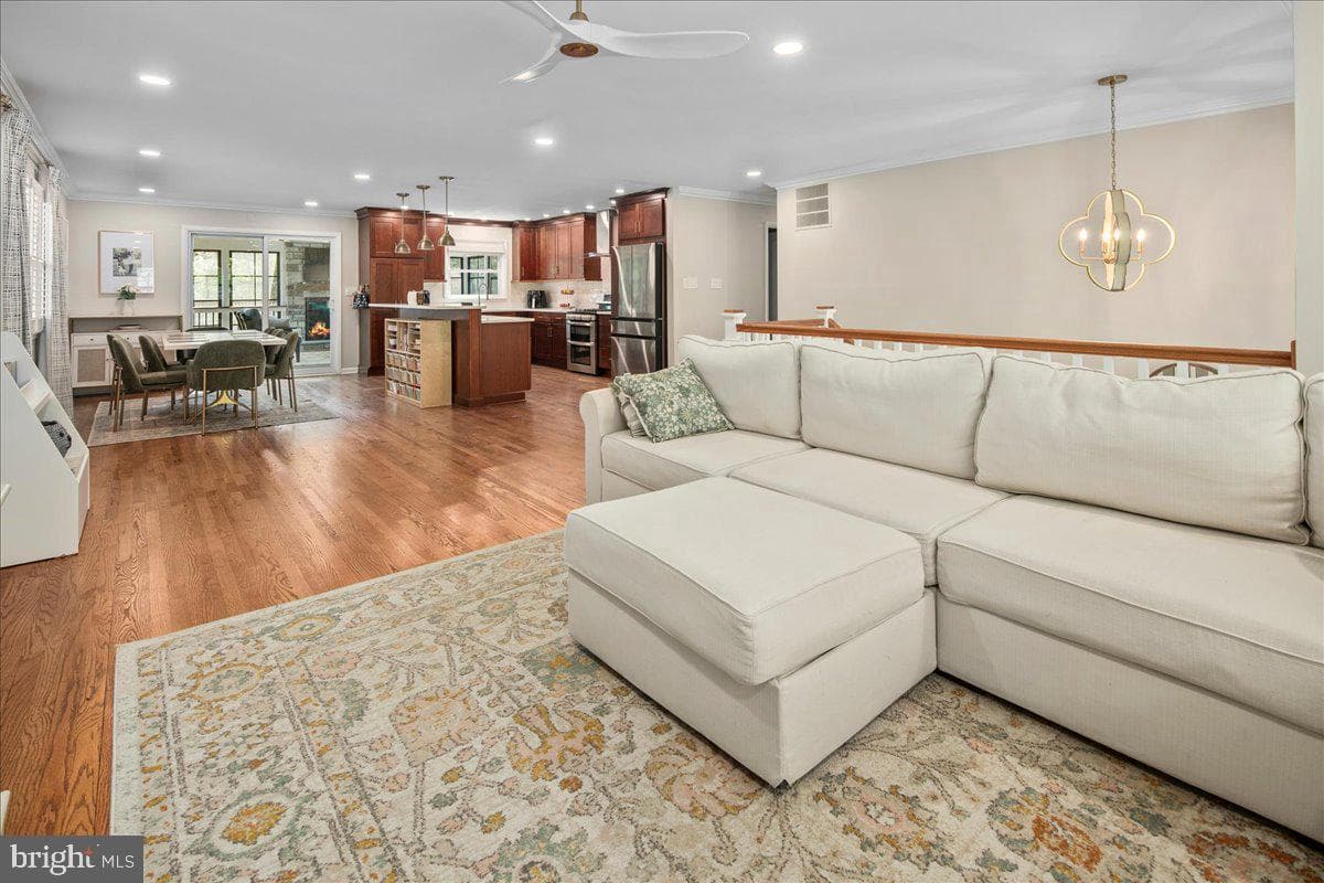 3115 Little Creek Lane photo 6
