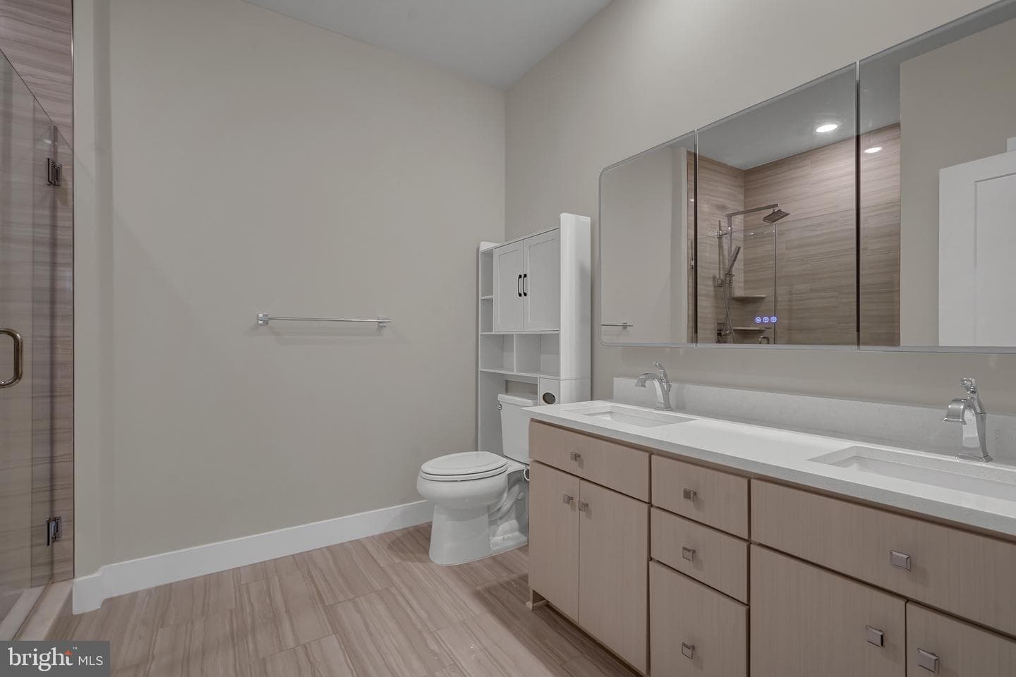 1761 Old Meadow Road #221 photo 14