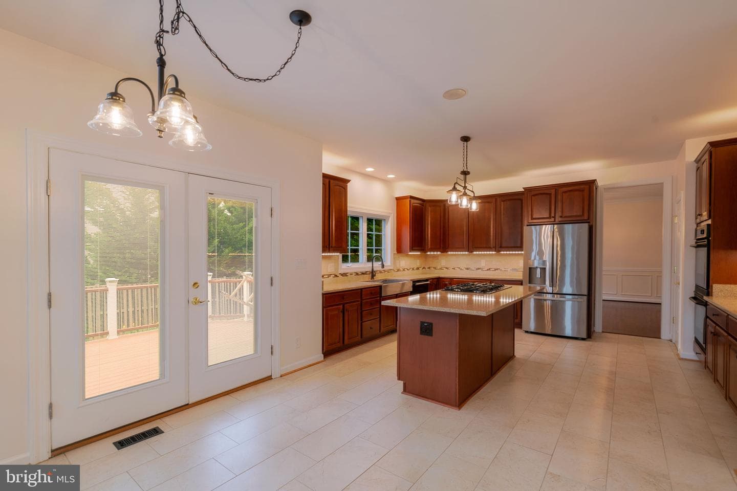 8038 Holland Road photo 10