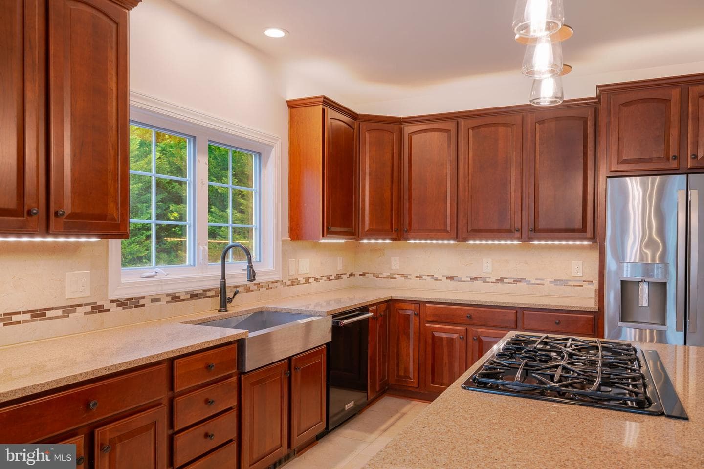 8038 Holland Road photo 15
