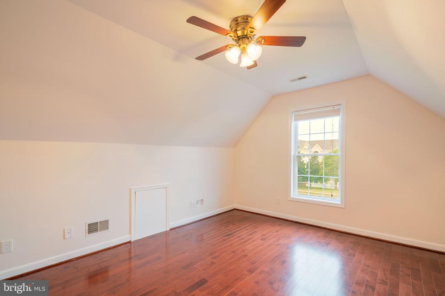 8038 Holland Road photo 45