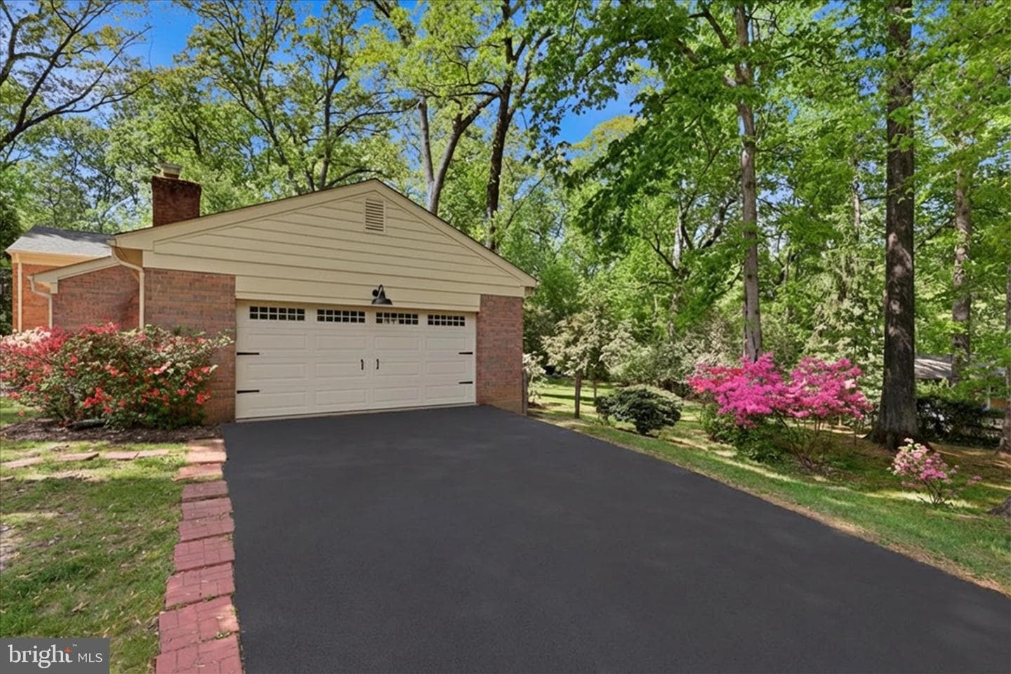 2400 Beekay Court photo 5