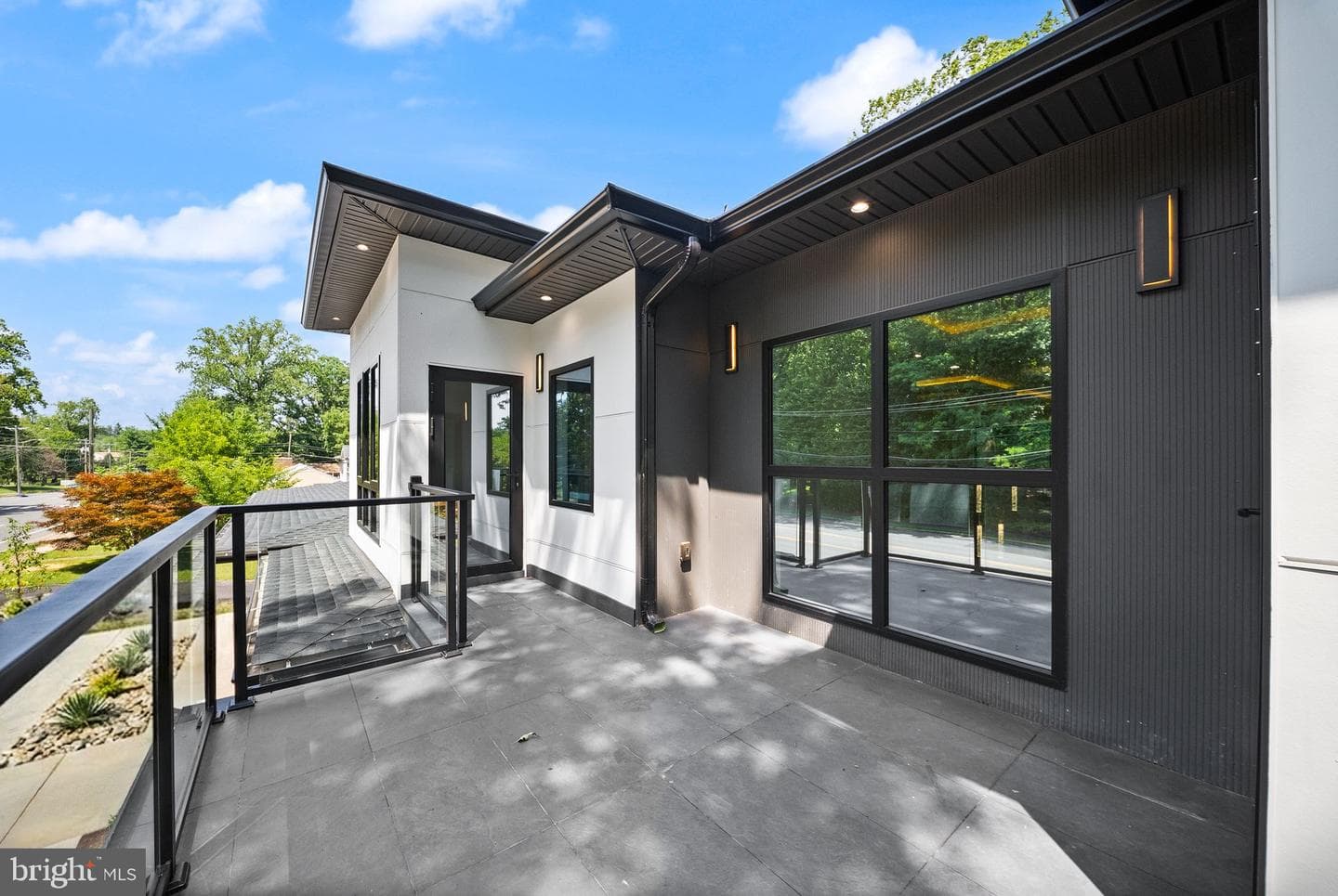 2537 Gallows Road photo 80