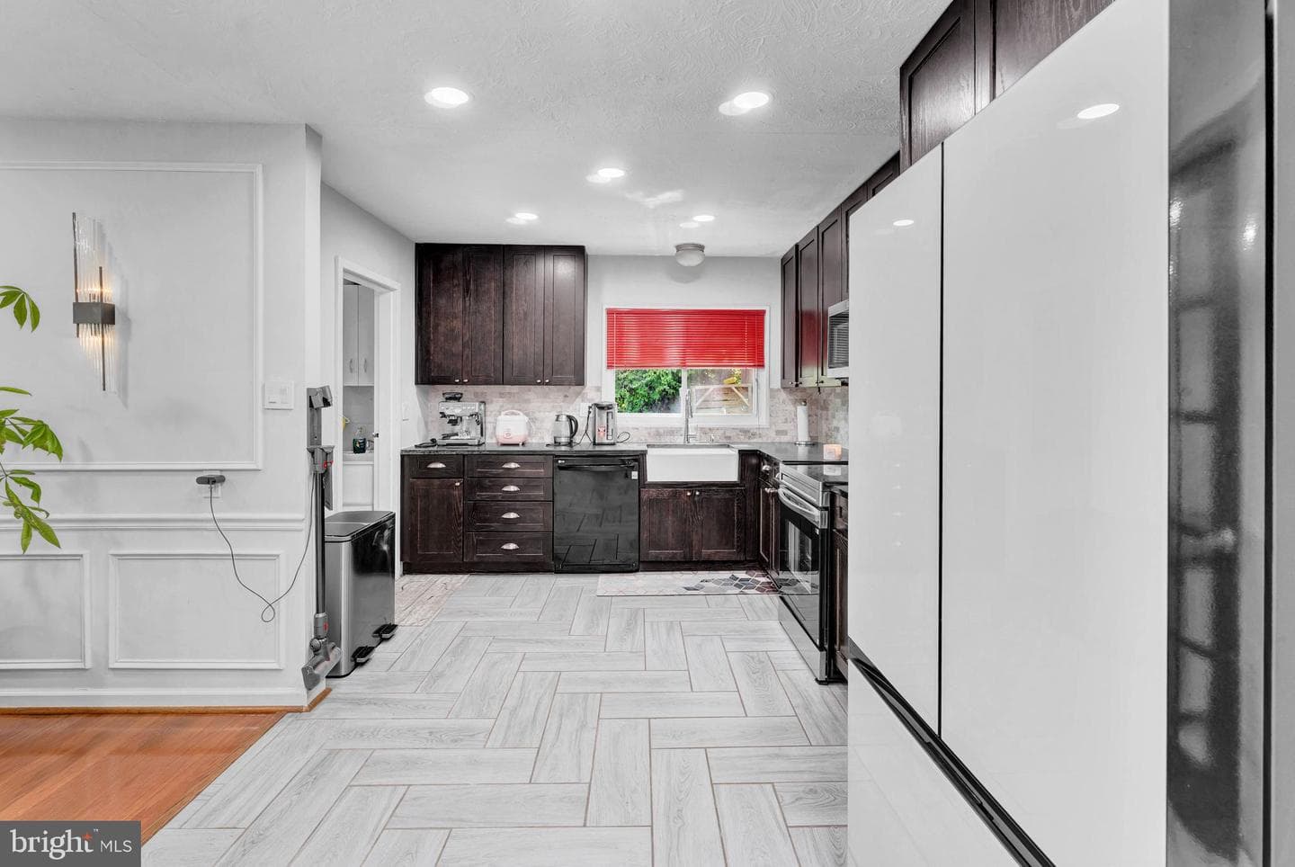 7415 Hastings Street photo 8