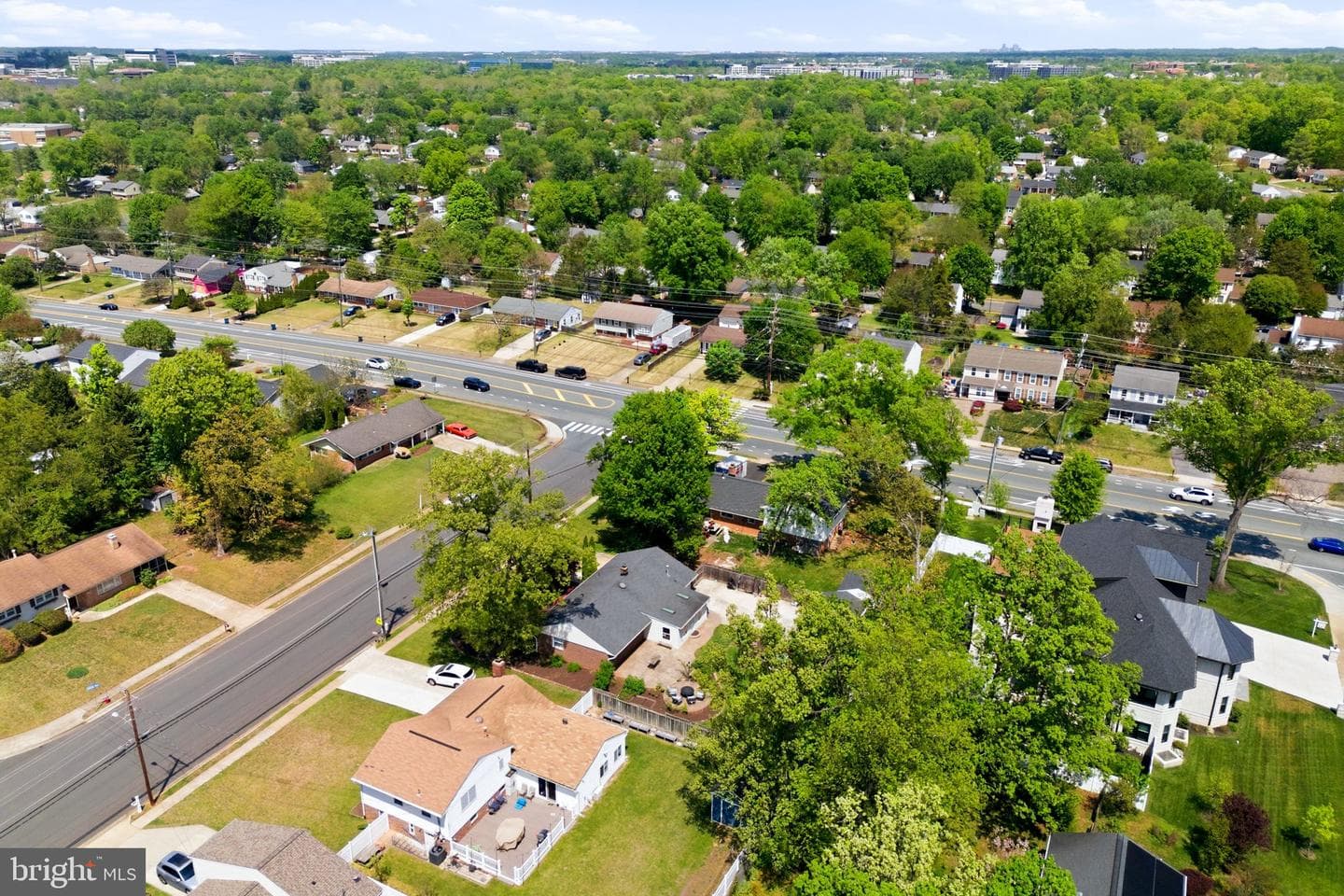14703 Carlbern Dr photo 57