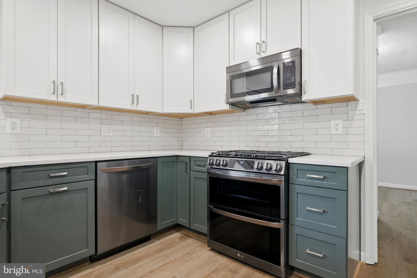 14703 Carlbern Dr photo 9