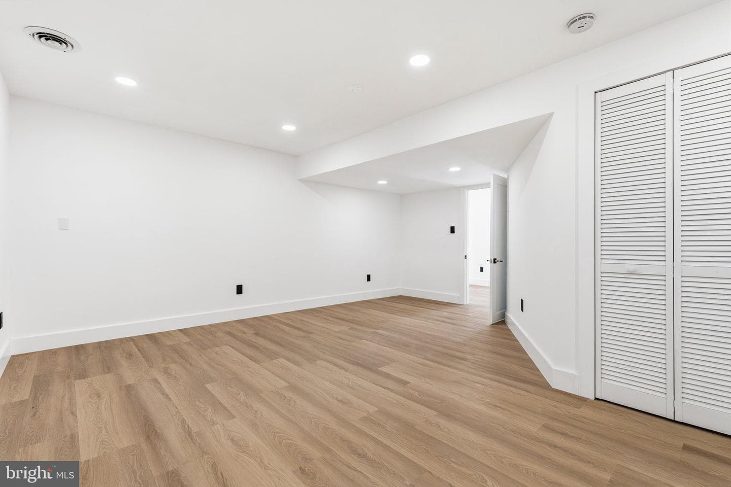 12011 Meadowville Court photo 24