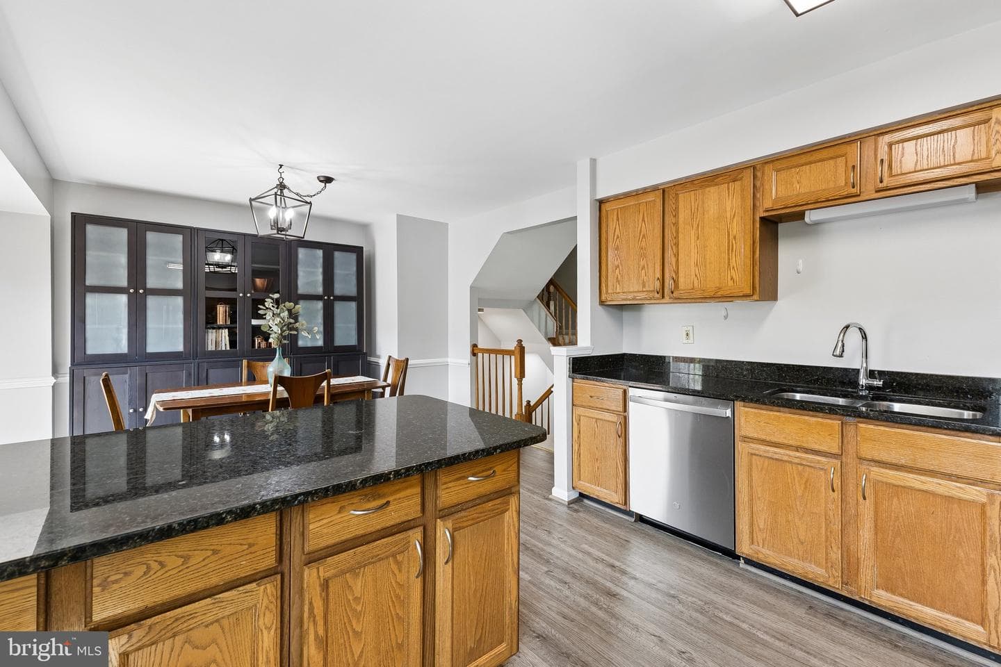 7452 Gadsby Square photo 3
