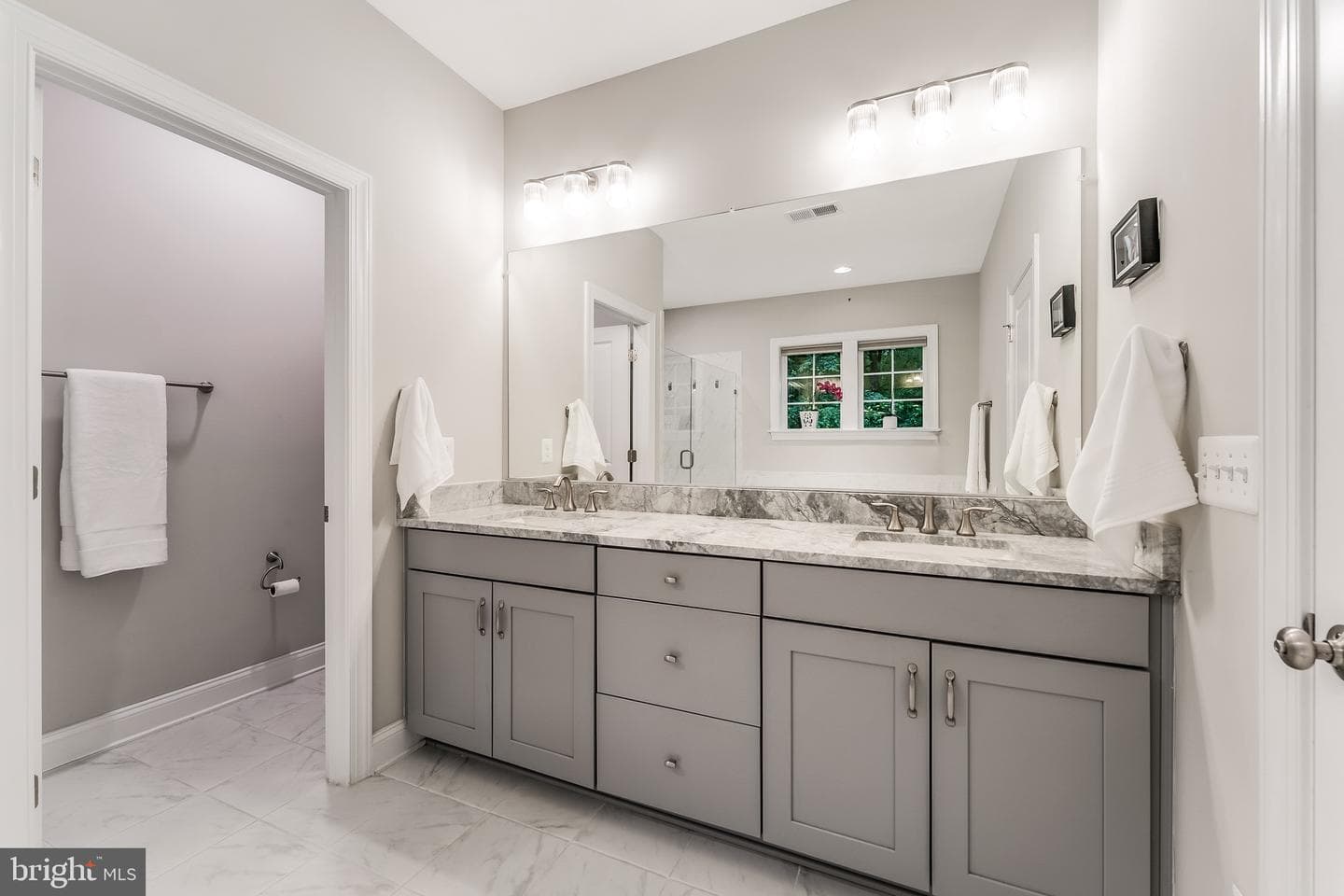 105 Heglar Oaks Court photo 44