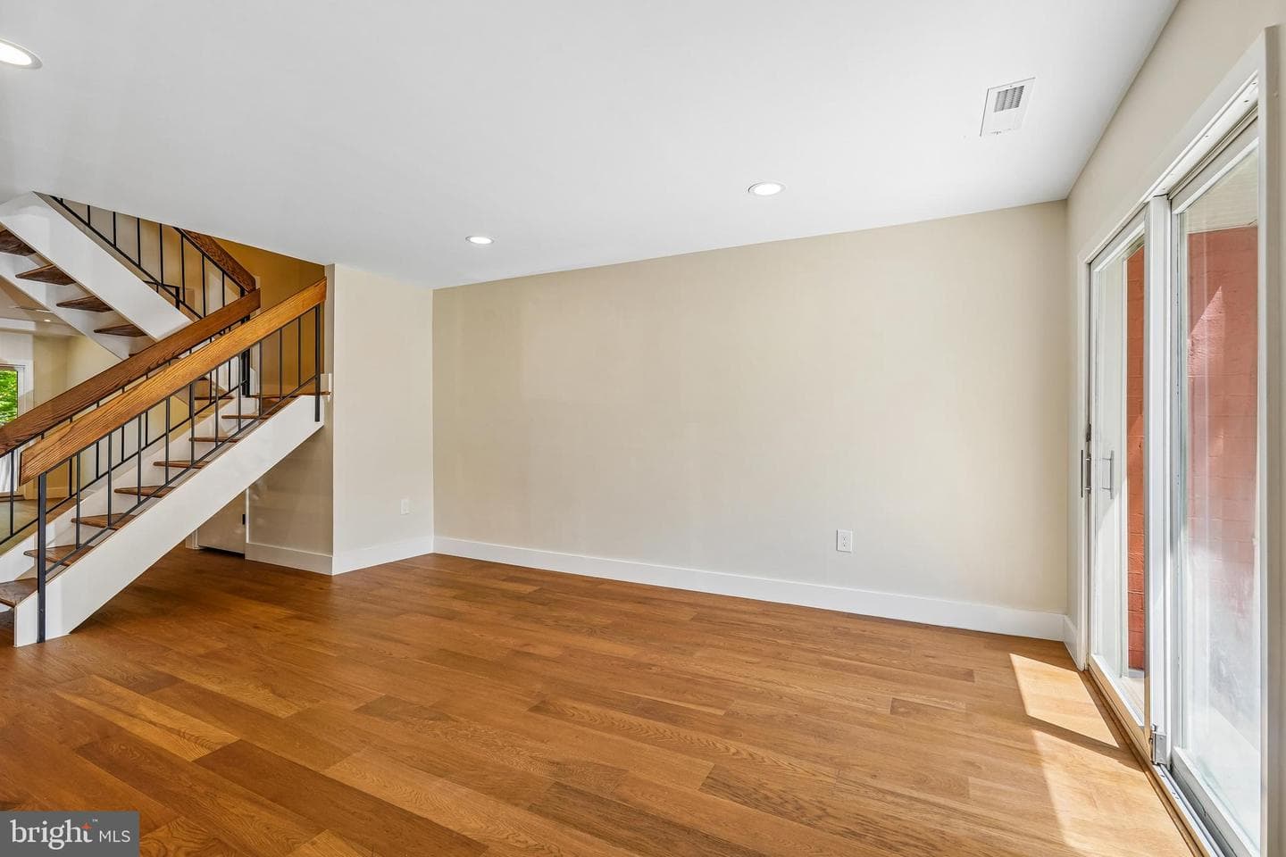 1309 Northgate Square photo 4