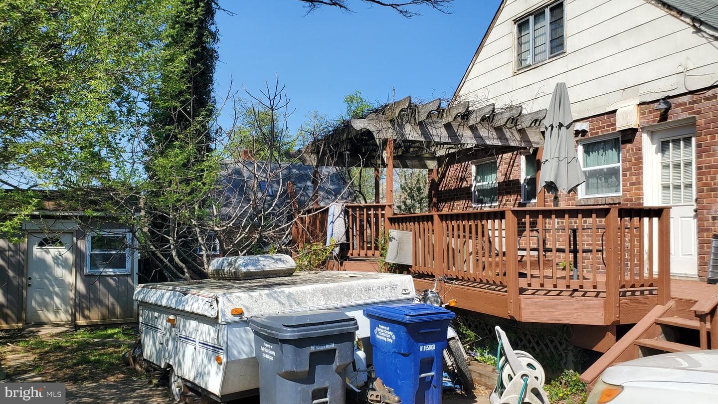 2945 Irvington Rd photo 5