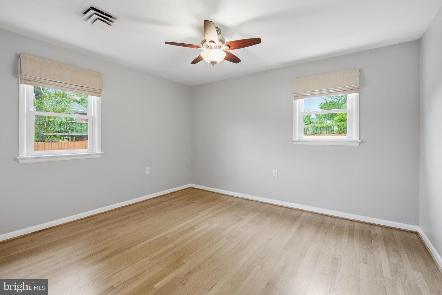 6368 Hillcrest Place photo 20