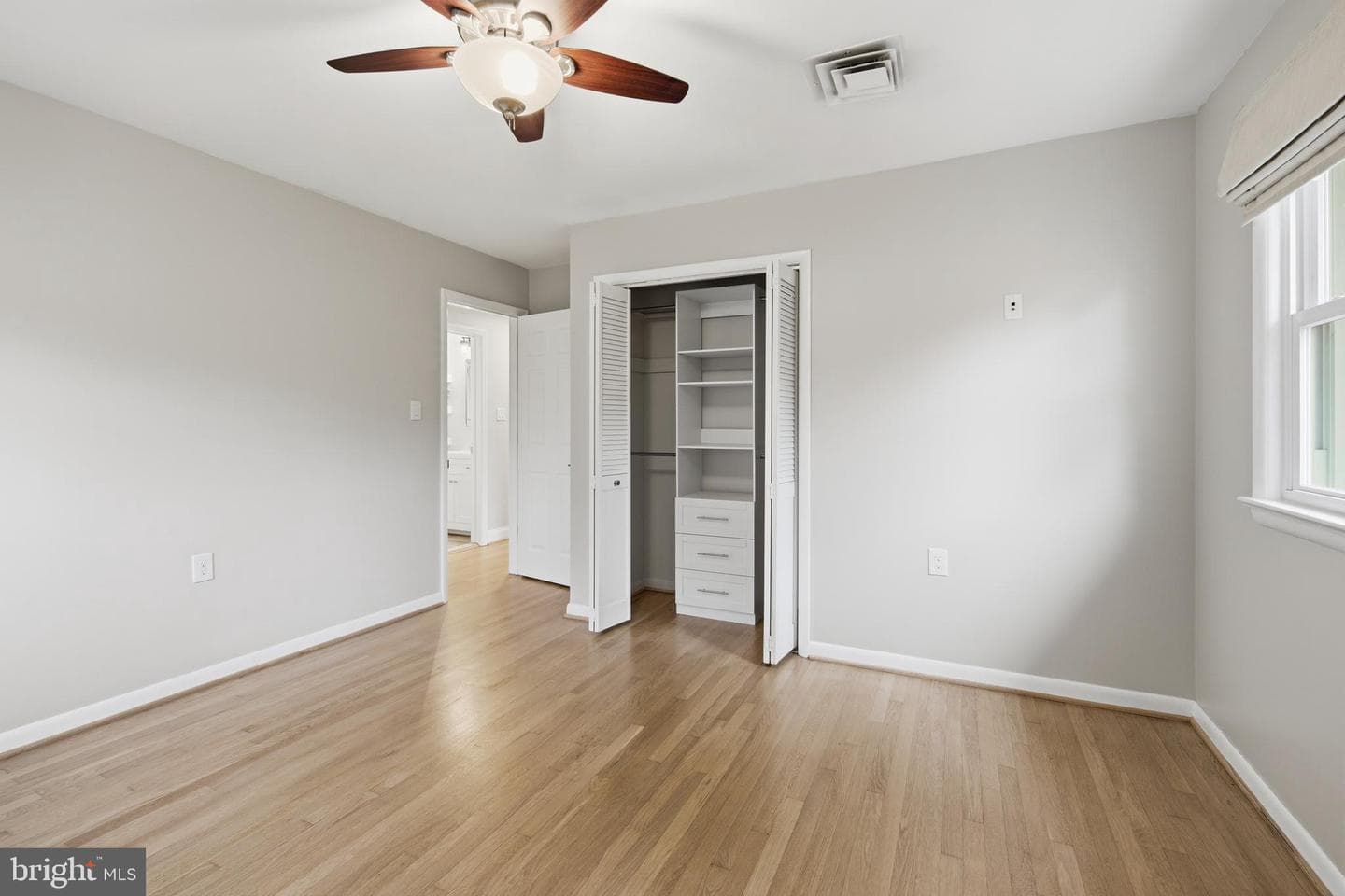 6368 Hillcrest Place photo 21