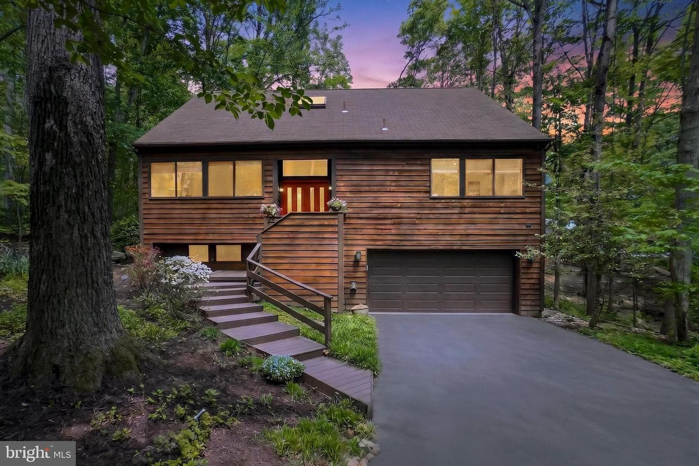 10714 Midsummer Drive photo 4