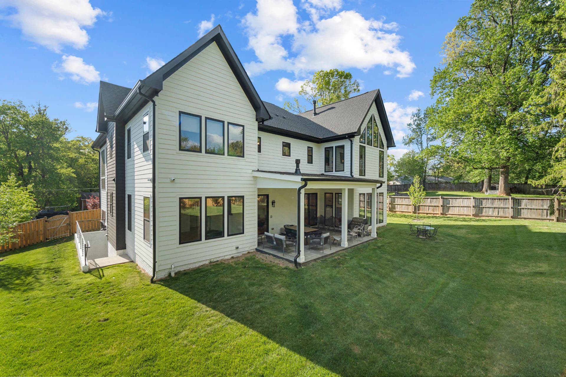 2323 Stryker Avenue photo 43