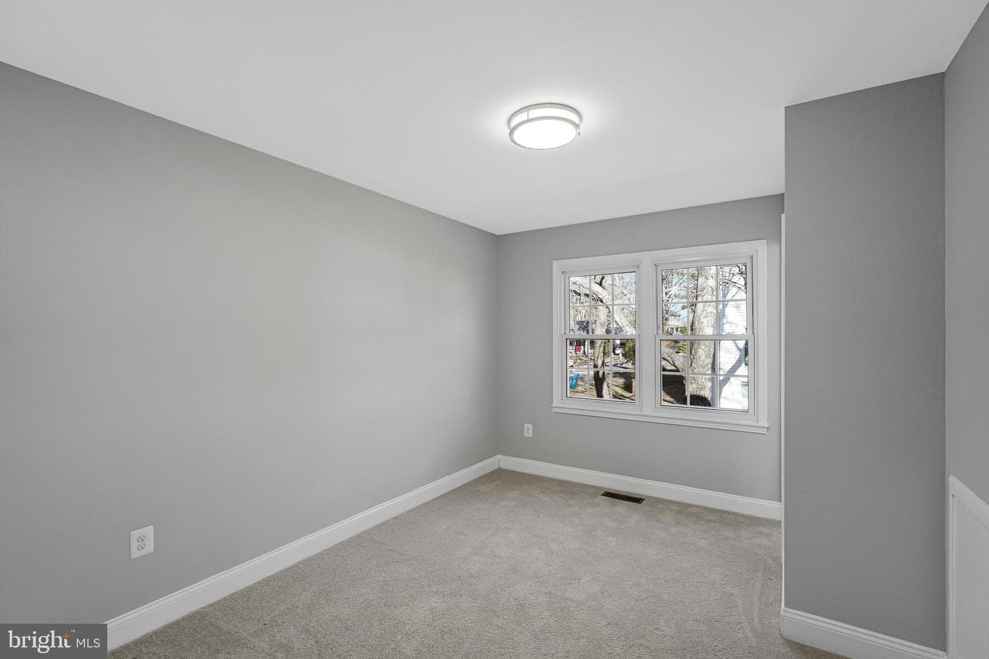 12016 Trossack Road photo 10