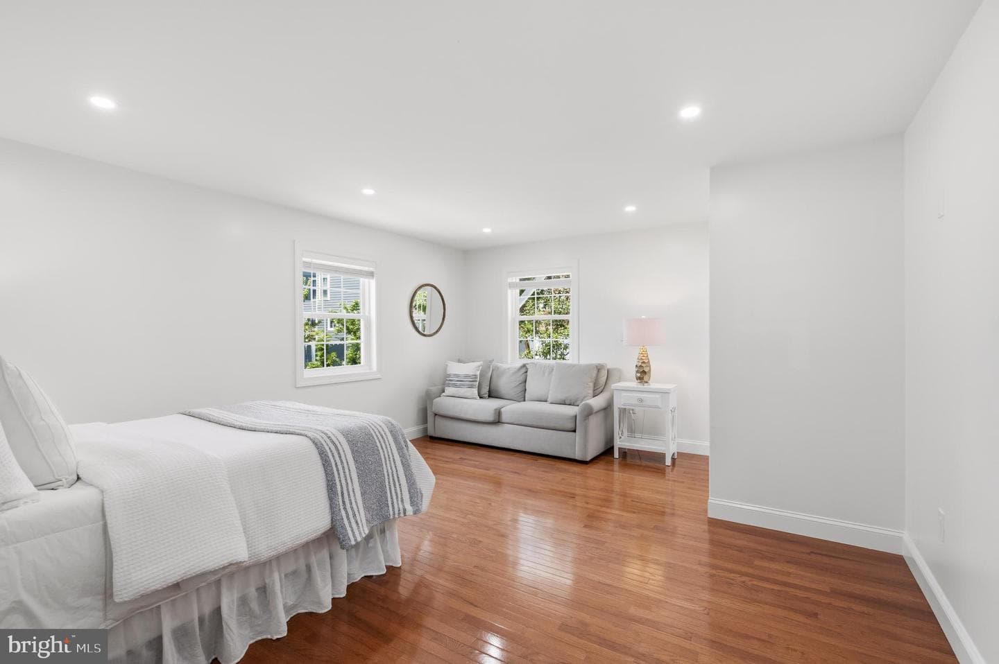 6634 Harriett Street photo 15