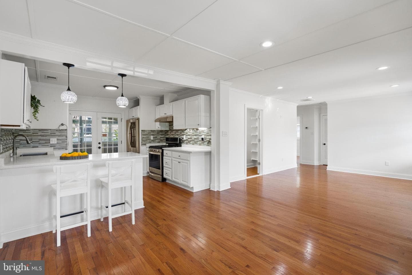 6634 Harriett Street photo 24