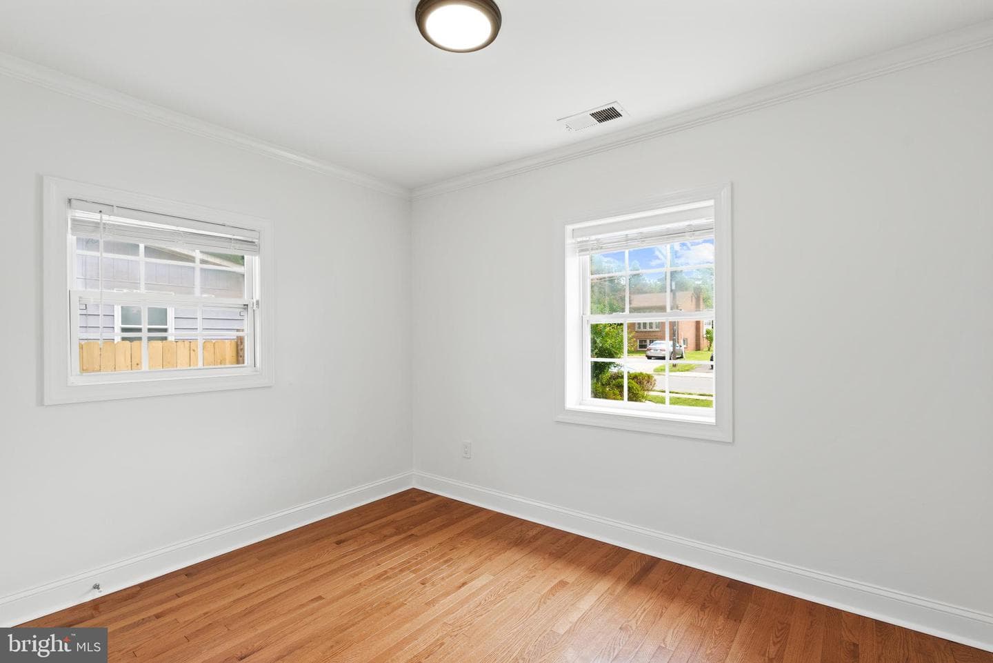 6634 Harriett Street photo 38