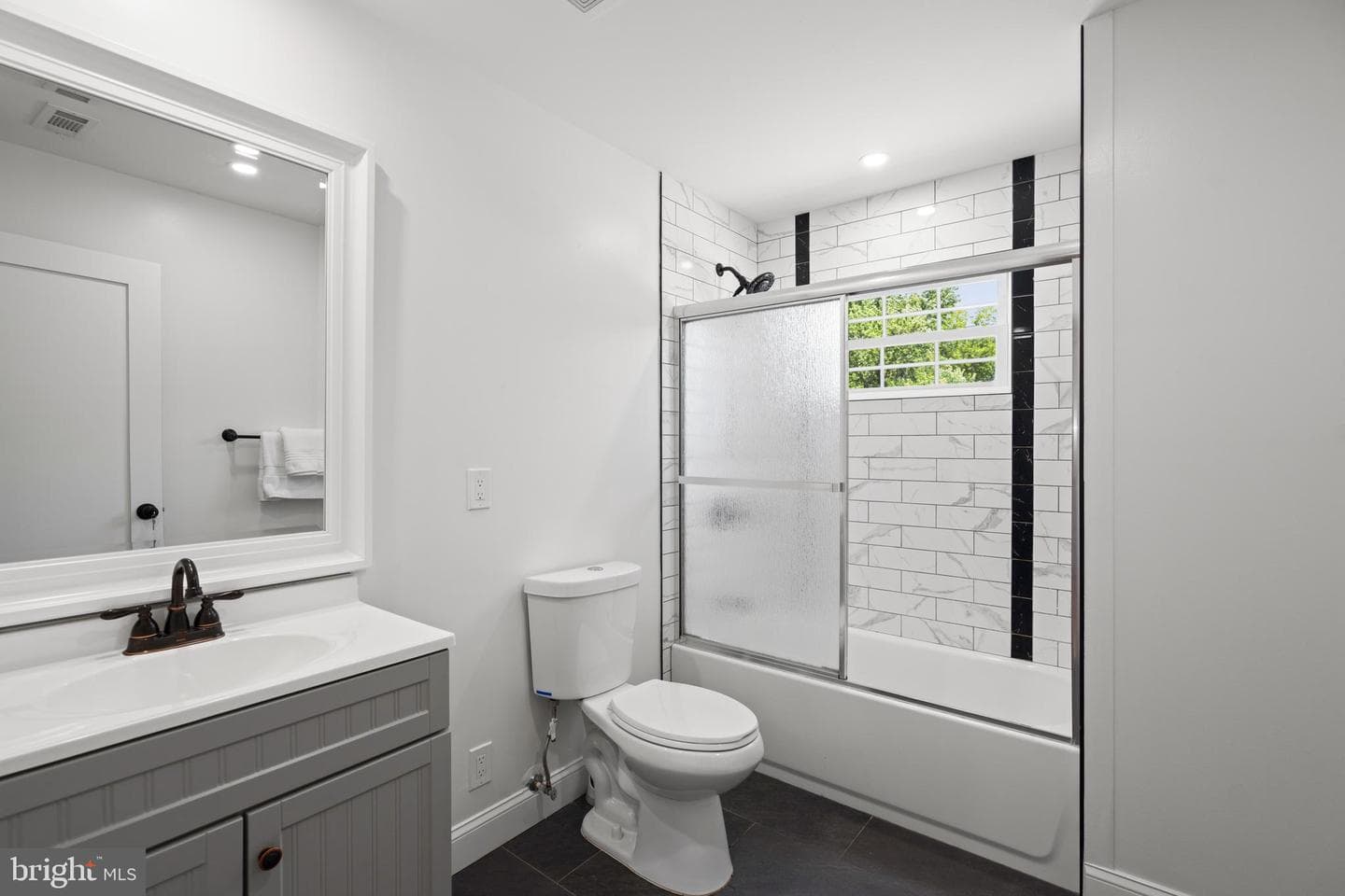6634 Harriett Street photo 46