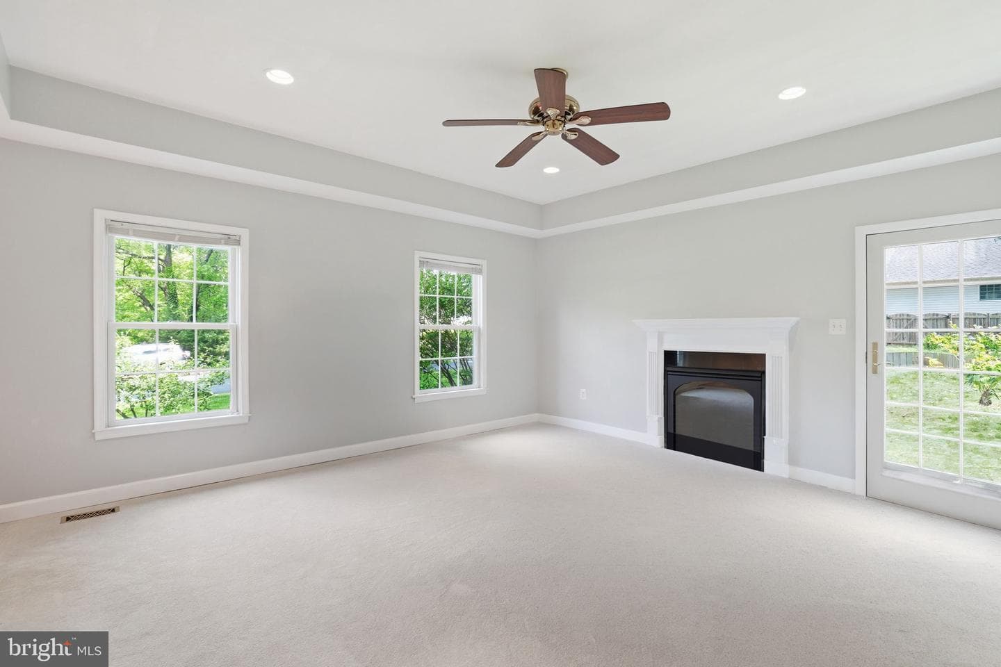 8613 Vernon Avenue photo 34