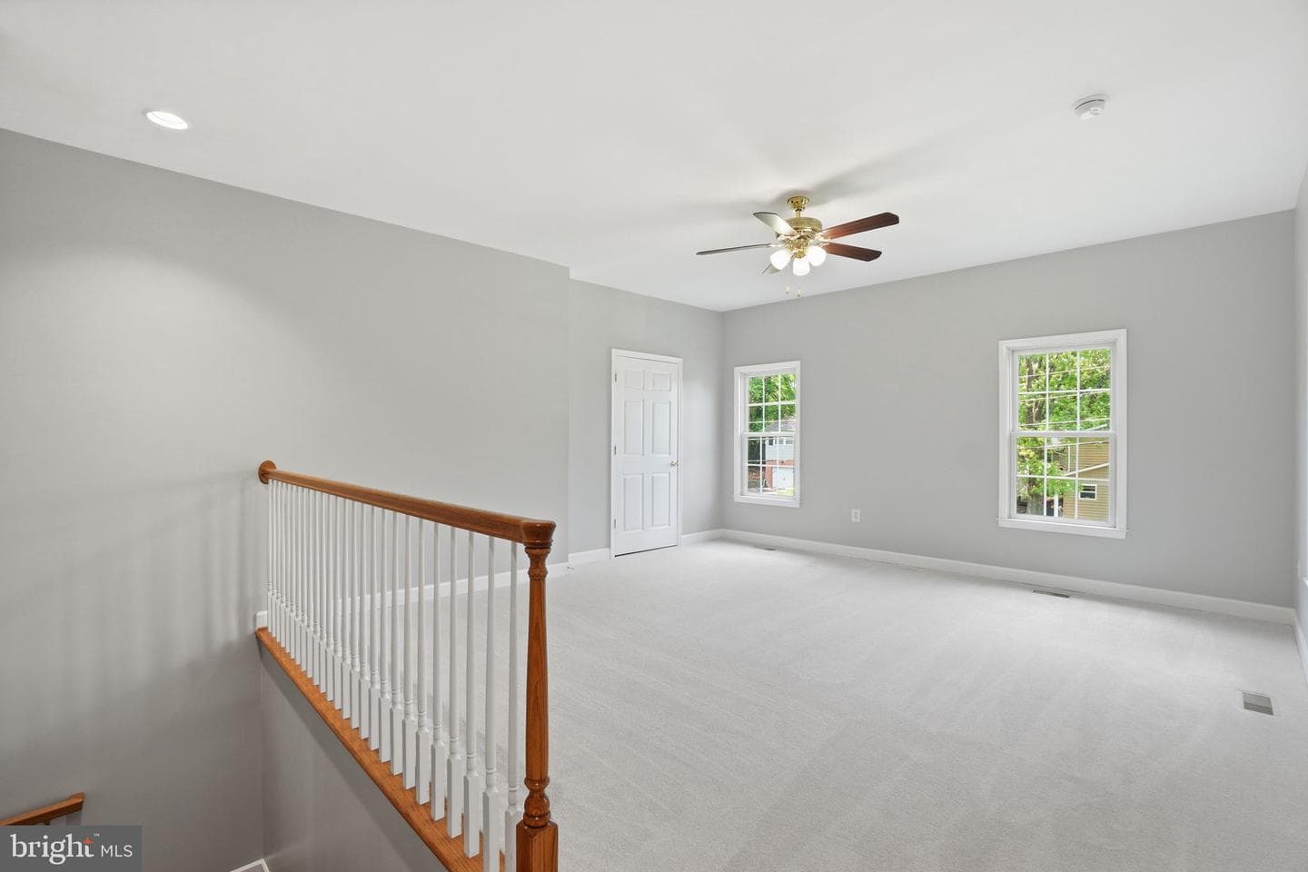 8613 Vernon Avenue photo 39