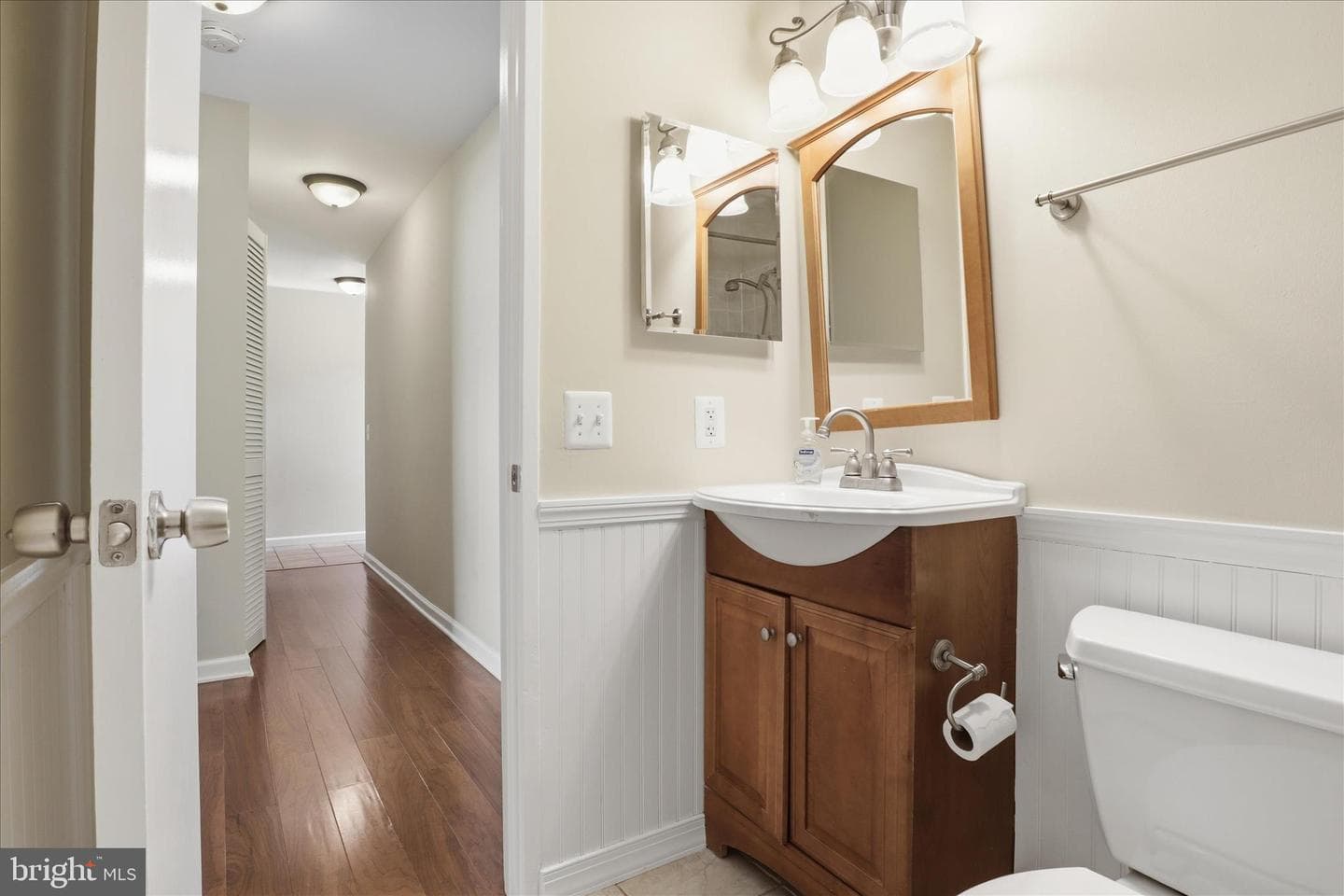 2444 Glengyle Drive #242 photo 11