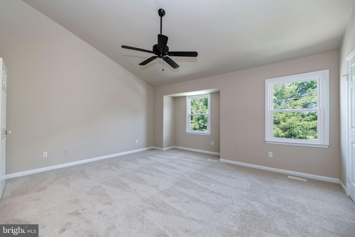 3731 Roxbury Lane photo 17
