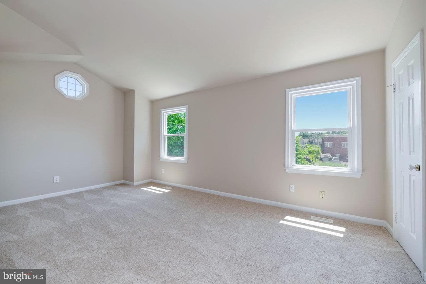 3731 Roxbury Lane photo 22