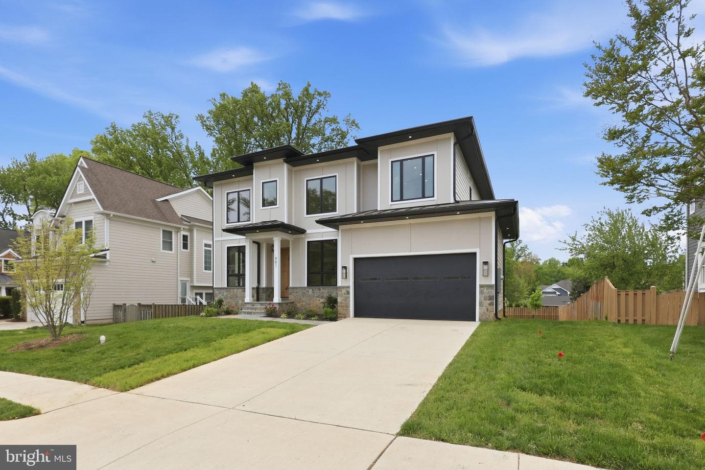 901 Meadow Lane SW, Vienna