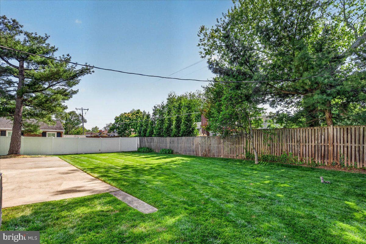 4112 Majestic Lane photo 38