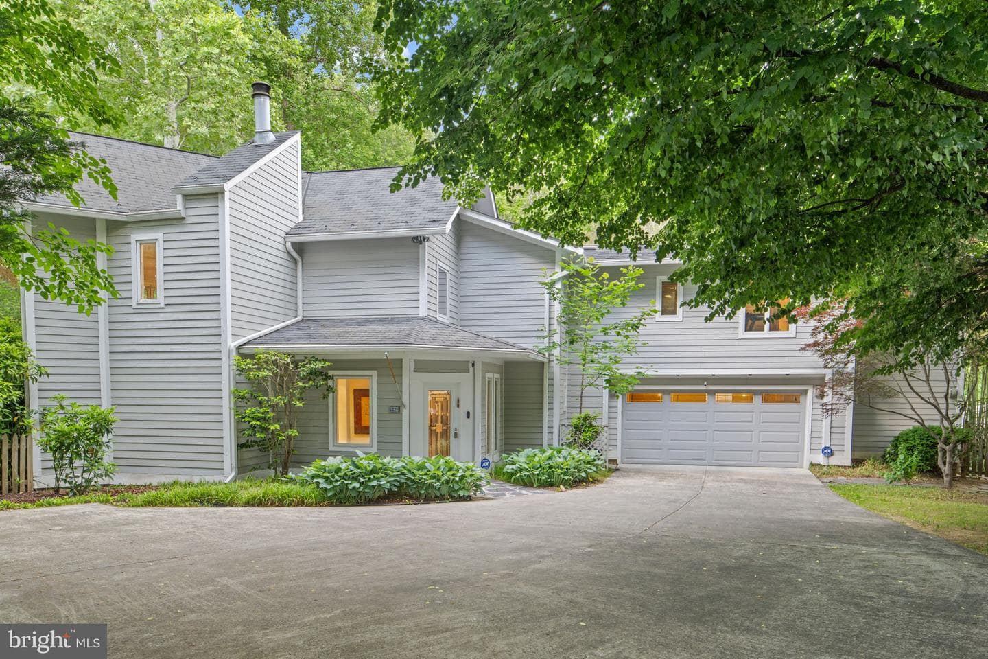 6829 Little River Turnpike, Annandale