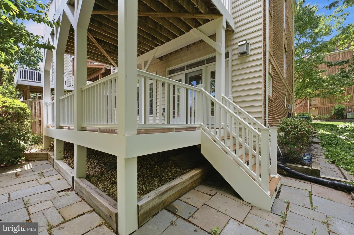 7046 Mundy Point Court photo 38