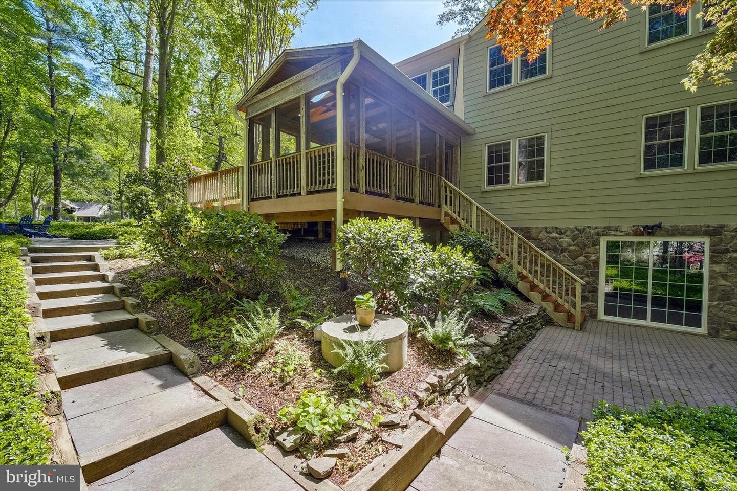 5932 Innisvale Drive photo 2