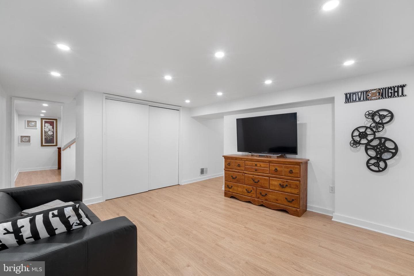 6474 Oakwood Drive photo 21