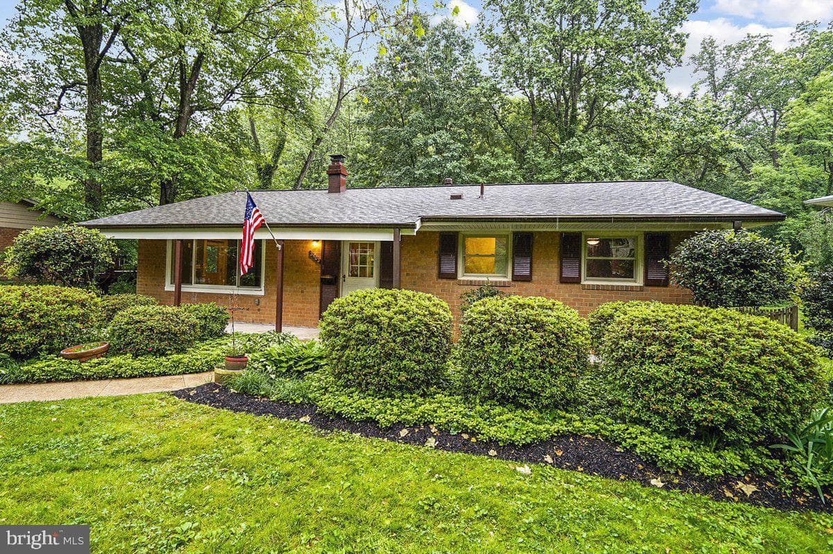 3903 Ivydale Drive, Annandale