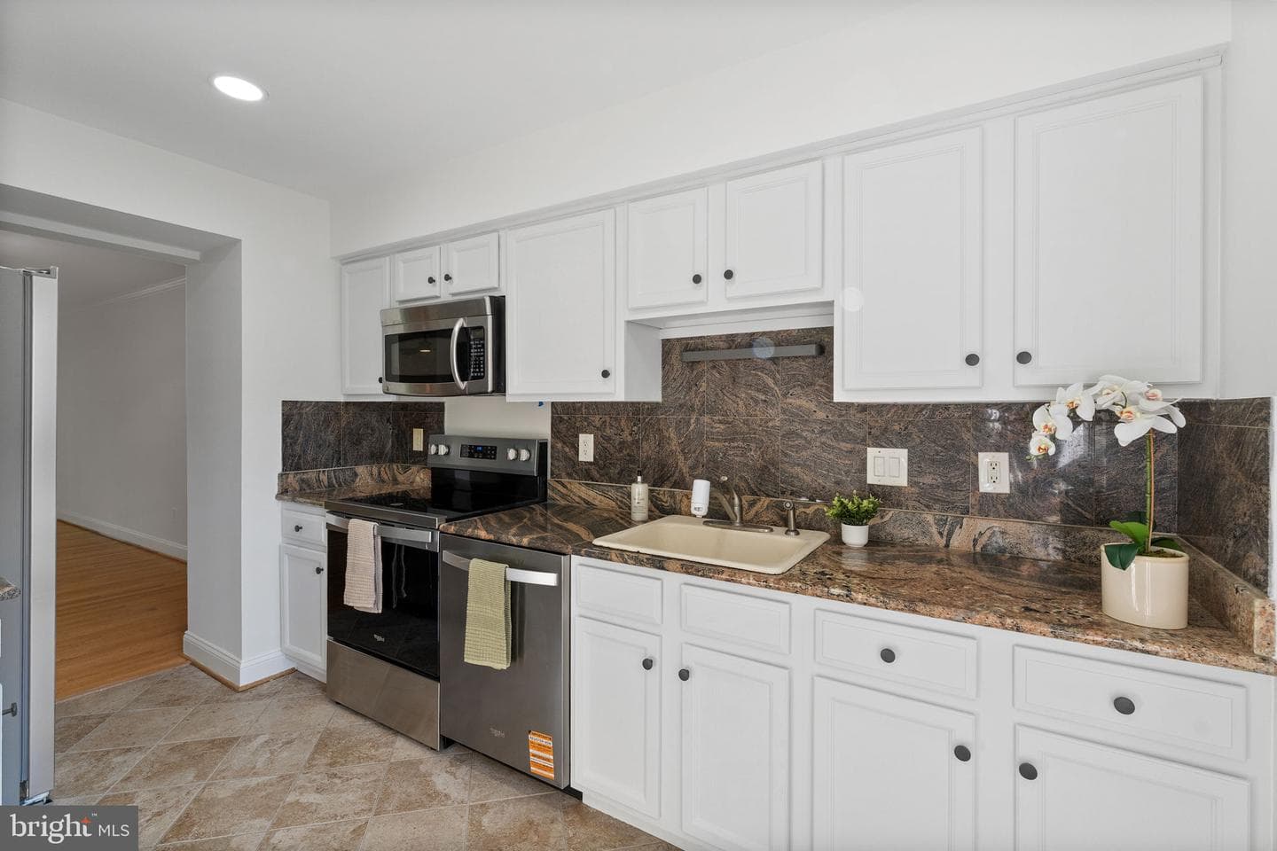 5926 Powells Landing Road photo 14
