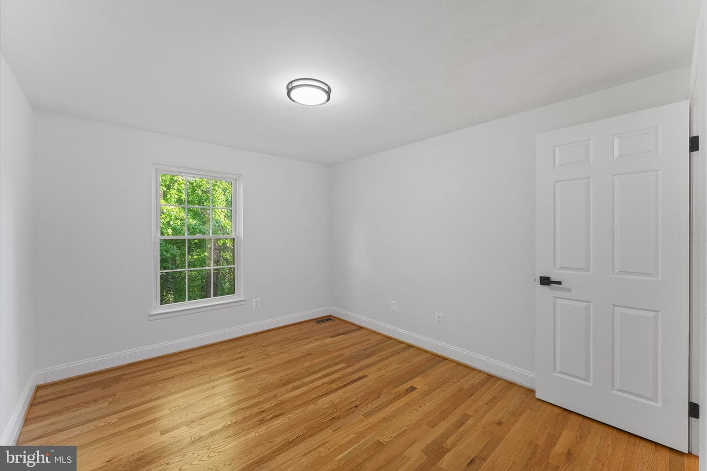 5926 Powells Landing Road photo 25