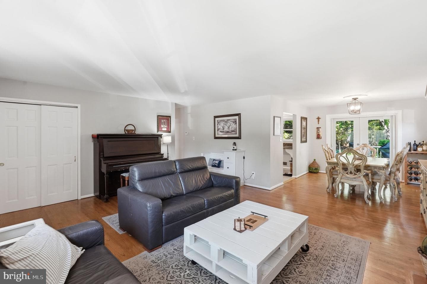 5414 Queensberry Avenue photo 10