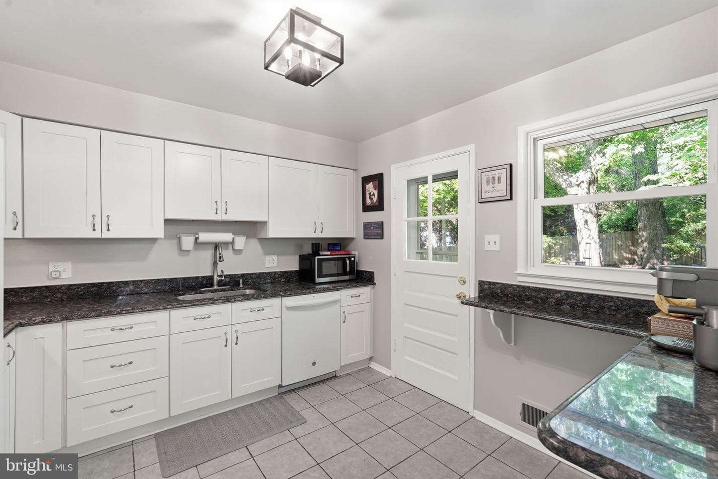 5414 Queensberry Avenue photo 15