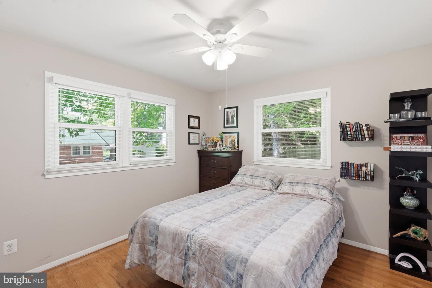 5414 Queensberry Avenue photo 22